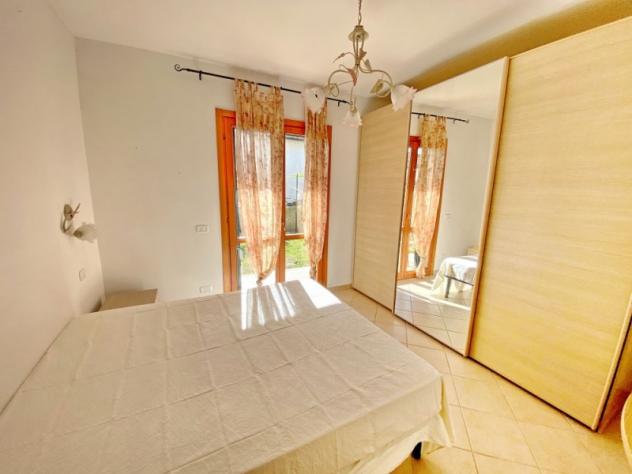 BIVIO DI RAVI APPARTAMENTO CON INGRESSO INDIPENDENTE AL PIANO TERRENO E AMPIO GIARDINO - Foto 9