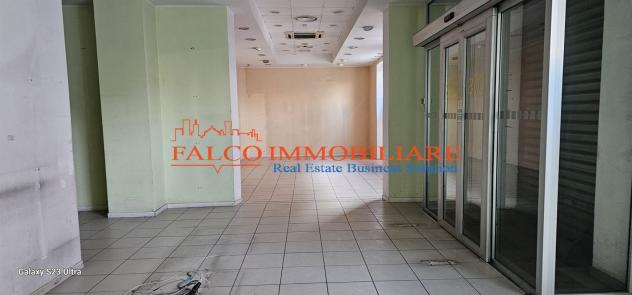 MILANO, VIA FARINI - AFFITTASI NEGOZIO 4 LUCI 150 MQ - Foto 13