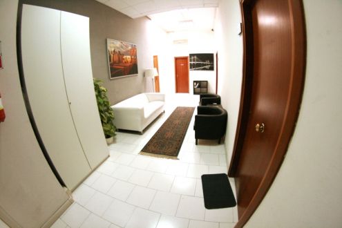 Ufficio arredato o call center 4 posti con linee flat euro 293 (ad. Hotel Rea) - Foto 5