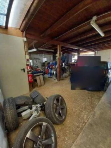 Immobile in asta di 372 m² con più di 5 locali e box auto in vendita a Castegnero - Foto 2