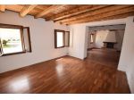 VILLA di 8 vani e di 380 mq (VOLPAGO DEL MONTELLO) rif. BI91D_5
