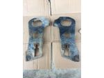Coppia Staffe fissaggio Paraurti Anteriore Nissan KING CAB D21