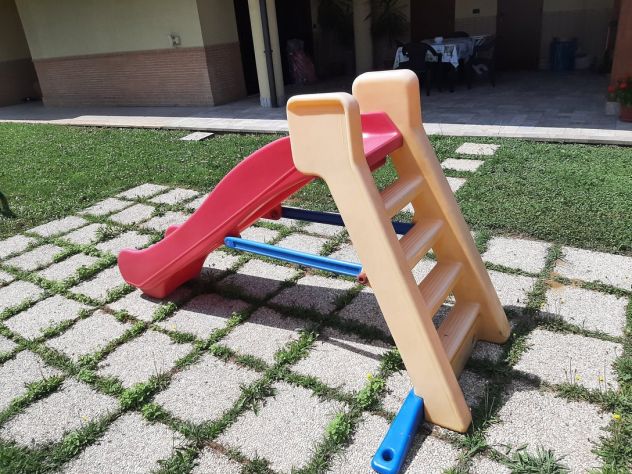 Vendo scivolo da giardino per bambini in ottime condizioni a 55 euro - Foto 2