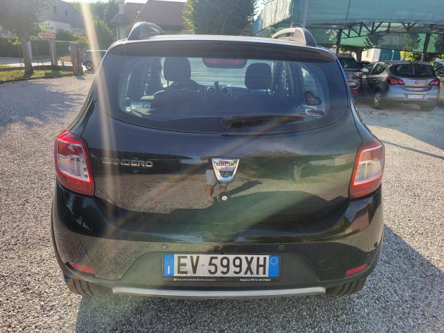Dacia Sandero 900 TCe 12V 90CV Laurte - Foto 6
