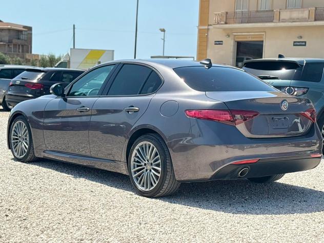 Alfa Romeo Giulia 2.2 Turbodiesel 136 CV - Foto 8