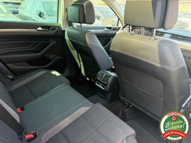 VOLKSWAGEN Passat Alltrack 2.0 TDI SCR DSG Business rif. 23880325 - Foto 8