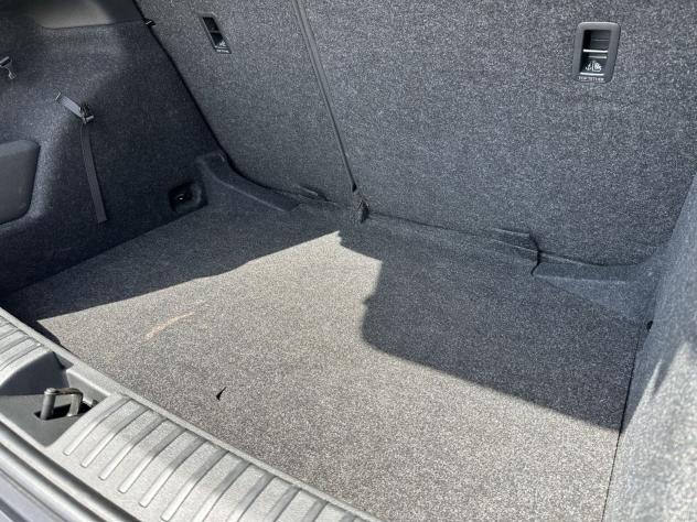 Škoda Kamiq 1.0 TSI Black Dots DSG 85kW - Foto 10