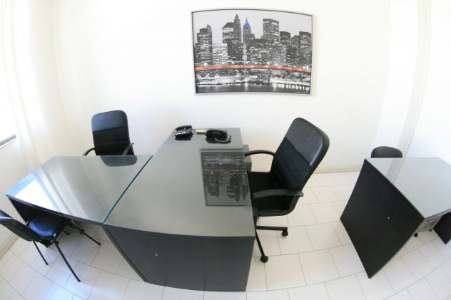 Studio arredato incluso internet e posti auto - Foto 4