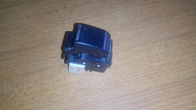 Pulsante alzacristallo elettrico ant DX TOYOTA RAV 4 2.0 D4D 05 - Foto 3