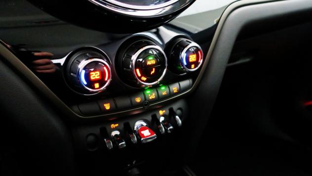 Mini Cooper D Countryman 2.0 150CV AUTOMATICA CLASSIC MIDNIGHT BLACK II - FULL LED NAV FULL DISPLAY PELLE CLIMA BZ PREMIUM PA - Foto 10