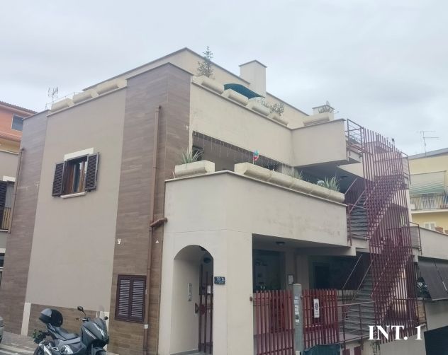 GUIDONIA. APPARTAMENTO CON GIARDINO