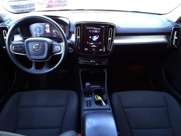 Volvo XC40 (2017--) D3 Geartronic Momentum Pro - Foto 10