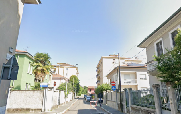 Appartamento con doppio balcone-Vicino Legnano FS