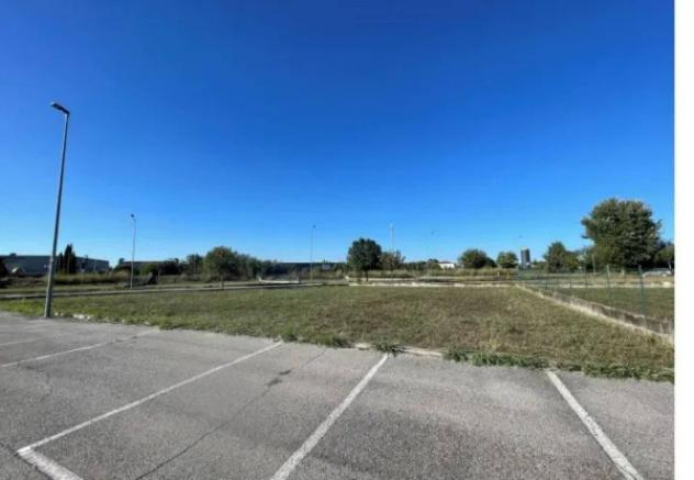 Immobile in asta di 864 m² in vendita a Curtatone - Foto 2