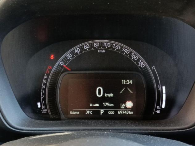 Toyota Aygo X 1.0B (72 CV) Limited Air S-CVT - Foto 9