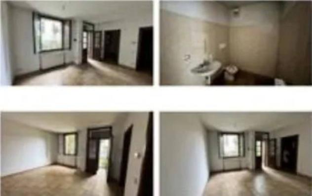 Immobile in asta di 111 m² con più di 5 locali e box auto in vendita a Buscate - Foto 2