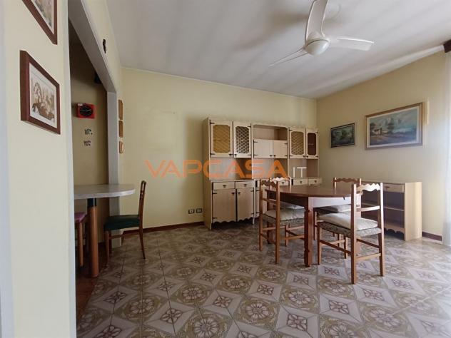 BILOCALE CON BALCONE E SOTTOTETTO - OTTIMO INVESTIMENTO O PRIMA CASA - Foto 3
