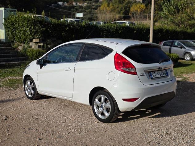 FORD FIESTA 1.4 DIESEL 2014 OK NEOPAT GARANZ 12 MESI - Foto 4