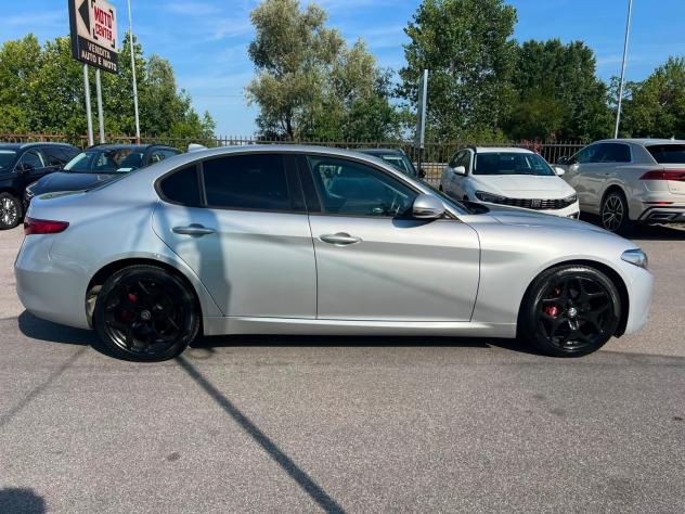 Alfa Romeo Giulia 2.2 Turbodiesel 190 CV AT8 Executive - Foto 5
