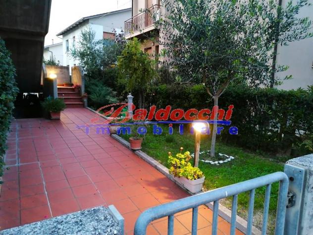 Villetta Bifamiliare in Vendita in Zona Tranquilla e Servita - Foto 10