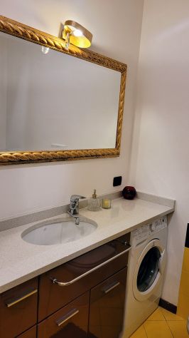 Bilocale completo con terrazzo e box zona Affori - Foto 3