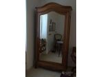Armadio fine '800 in noce con specchio