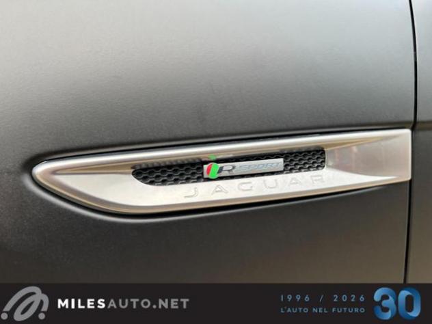 JAGUAR F-Pace 2.0 D 180 CV AWD aut. R-Sport rif. 24059732 - Foto 5