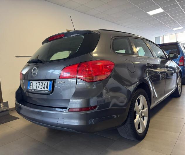Opel Astra 1.7 CDTI 110CV Sports Tourer Cosmo - Foto 4