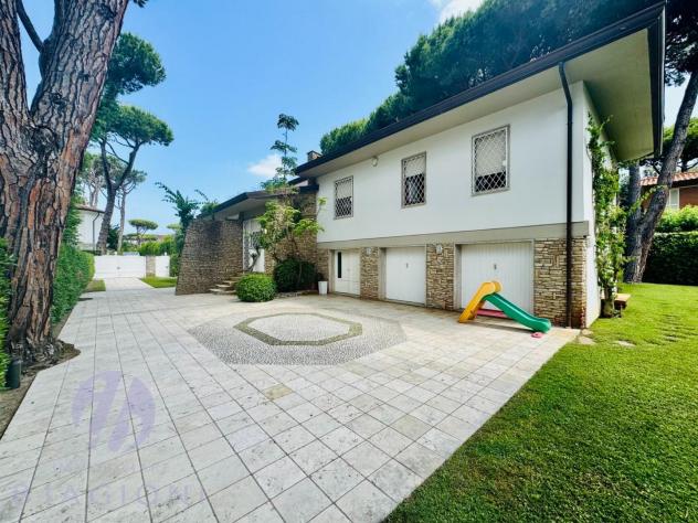 Villa in vendita a Lido di Camaiore - Camaiore 250 mq Rif: 1359555 - Foto 7