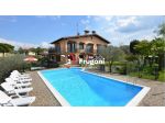 FV236 - COMPLESSO RESIDENZIALE CON PISCINA  E VISTA LAGO SUL GOLFO DI MANER &hellip;