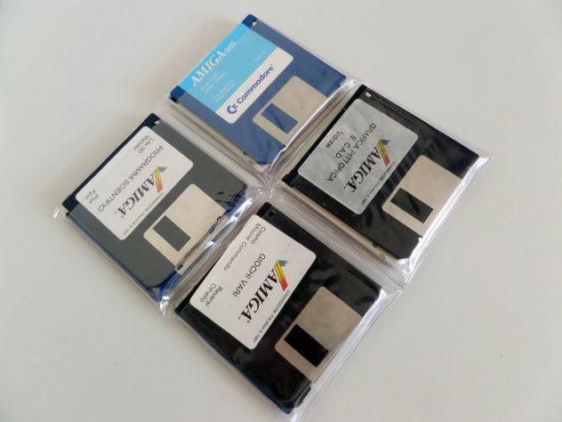 Floppy Disk da 3" programmi AMIGA (ORIGINALI) ottimo stato - Foto 3