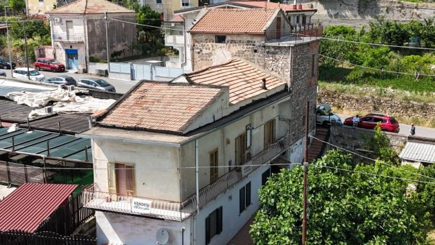 Semindipendente in vendita a Salerno