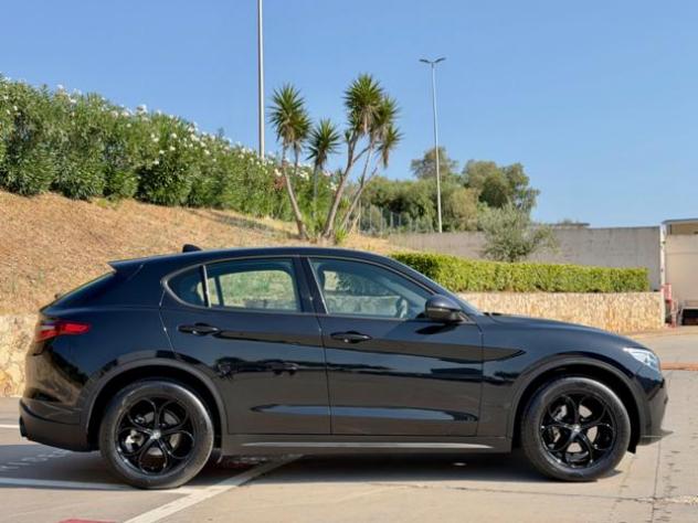 ALFA ROMEO Stelvio 190CV Q4 19'' BLACK+RETROCAMERA+2PDC+PACKBLACK rif. 23976911 - Foto 5