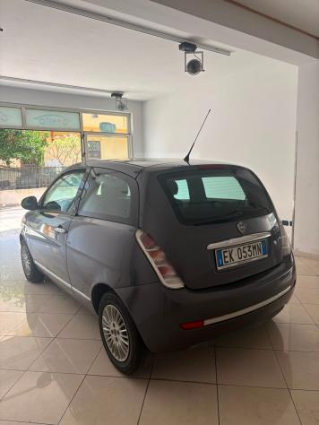 Lancia Ypsilon 1.3 MJT 75 CV Unyca - Foto 6