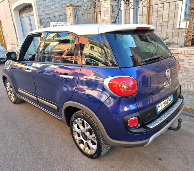 Fiat 500L 1.6 Multijet TREKKING (GANCIO TRAINO) - Foto 6