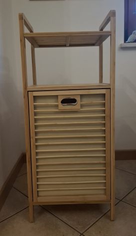 Mobile bagno portabiancheria