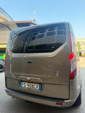 FORD Tourneo Custom 310 2.0 TDCi 170CV aut. PC Titanium GANCIO TRAIMO rif. 24234114 - Foto 6