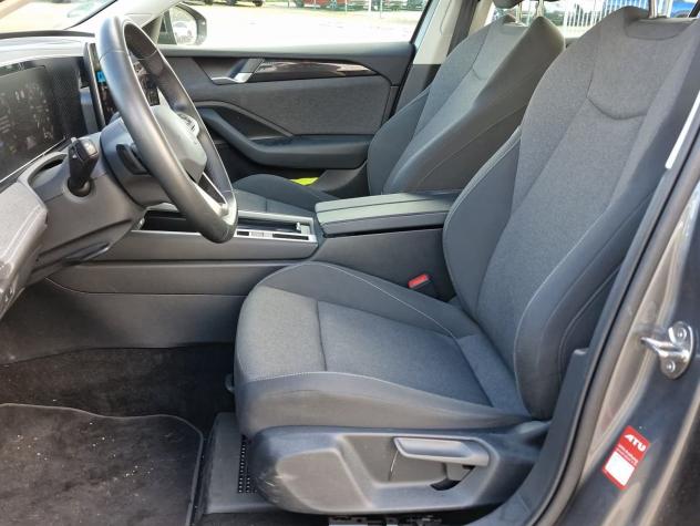 Volkswagen Passat Variant 1.5 eTSI ACT DSG Camera 17" Navi - Foto 7