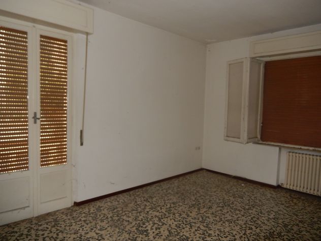 Fornovo da sistemare/ristrutturare - Foto 3