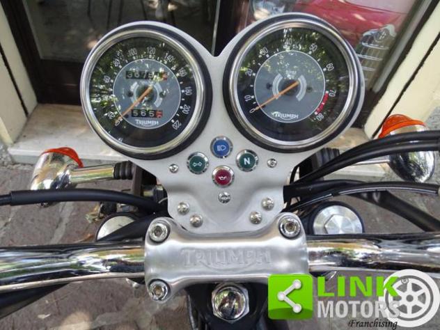 TRIUMPH Bonneville T100 Black/White rif. 23931436 - Foto 9
