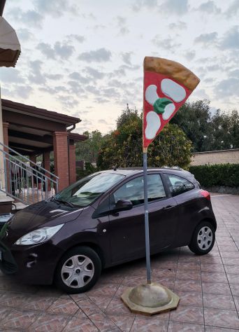 Insegna per pizzeria in vetroresina (fiberglass pizza), tridimensionale, a vela. - Foto 3