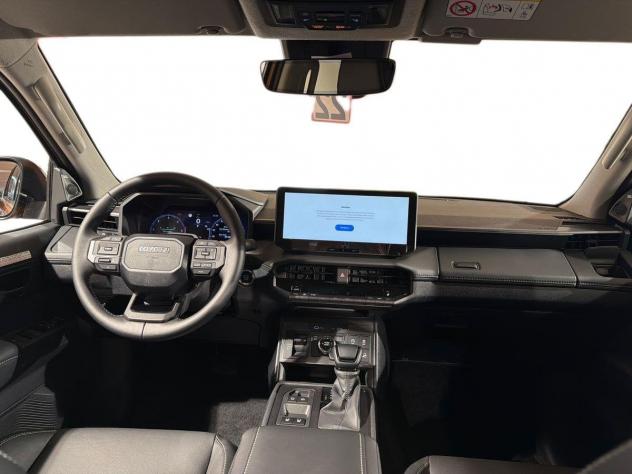Toyota Hilux 2.8 DIESEL MILD HYBRID 48V 204 CV AUT INVINCIBLE - Foto 8