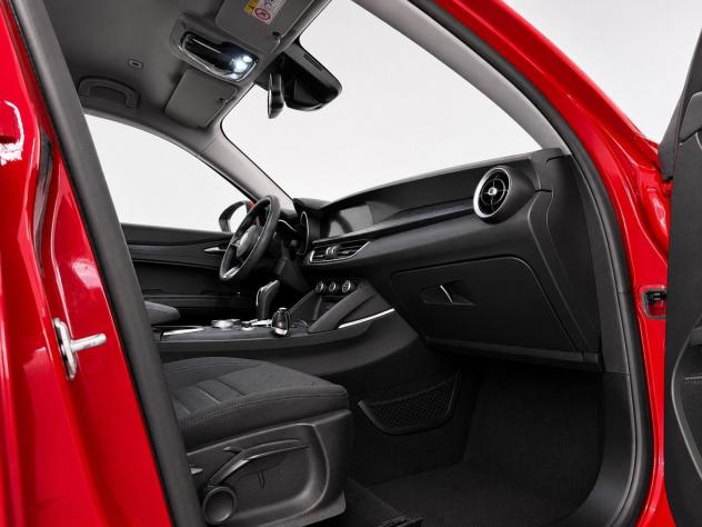 Alfa Romeo Stelvio 2.2 Turbo Diesel 190CV Business AT8 Q4 - Foto 8