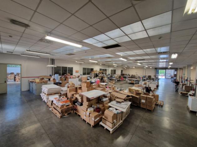 Immobile di 3650 m² con più di 5 locali in vendita a Baranzate - Foto 12