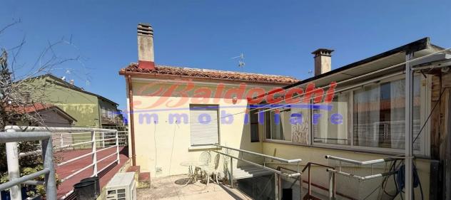 Casa di fila di testa di mq. 240 commerciali disposta su due piani da ristrutturare. - Foto 16