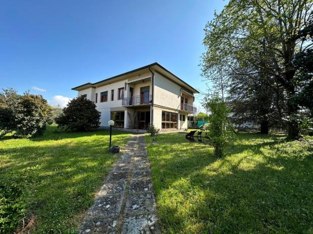 Villa in vendita a San Concordio Contrada - Lucca 360 mq Rif: 1318869
