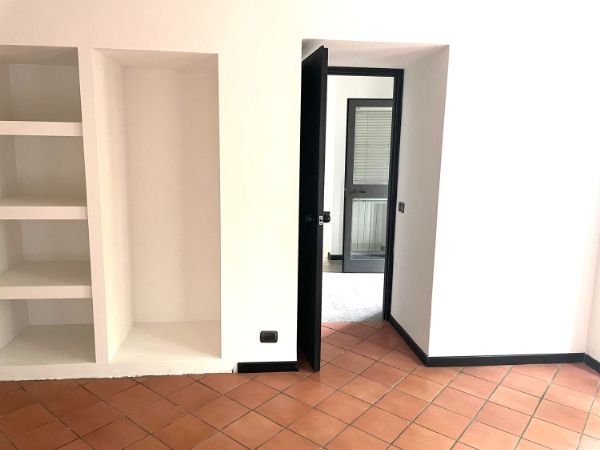 BAVENO FERIOLO 2 CAMERE SALA CUCINA SERVIZI GIARDINO TAVERNA POSTO AUTO - Foto 6