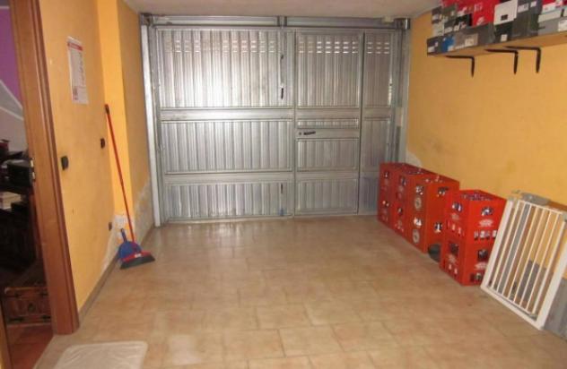 Immobile in asta di 91 m², box auto in vendita a Dorno - Foto 2