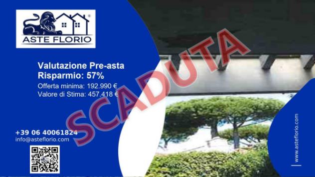 Immobile in asta di 214 m², box auto in vendita a Rocca di Papa