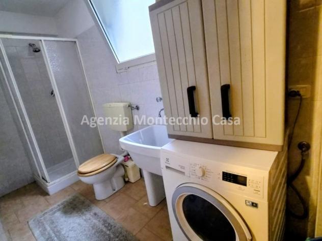 CASA CON GIARDINO NEL CUORE DEL PAESE – COMFORT, SPAZI E TUTTI I SERVIZI A PORTATA DI MANO - Foto 16